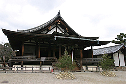 �@����@  (�E) �j����
