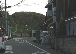 炪