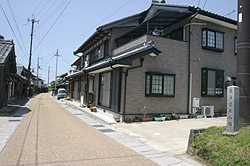 uCyRhvW