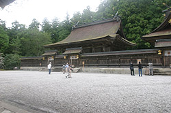 ���{�i����O�Ɛ���O�ō\���j 