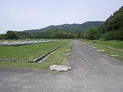 ���ɕ{������
