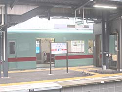 ���S����w