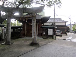 ���[���V�{